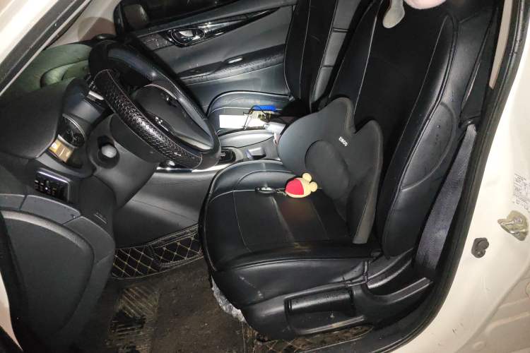 Used Nissan Tiida 2019 1.6L CVT Smart Drive Version China VI Standard Left Front Seat