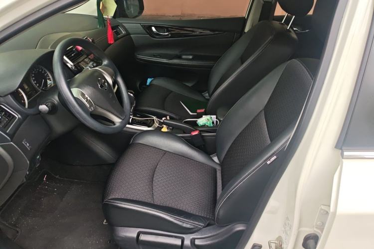 Used Nissan Tiida 2019 1.6L CVT Smart Drive Version China VI Standard Left Front Seat