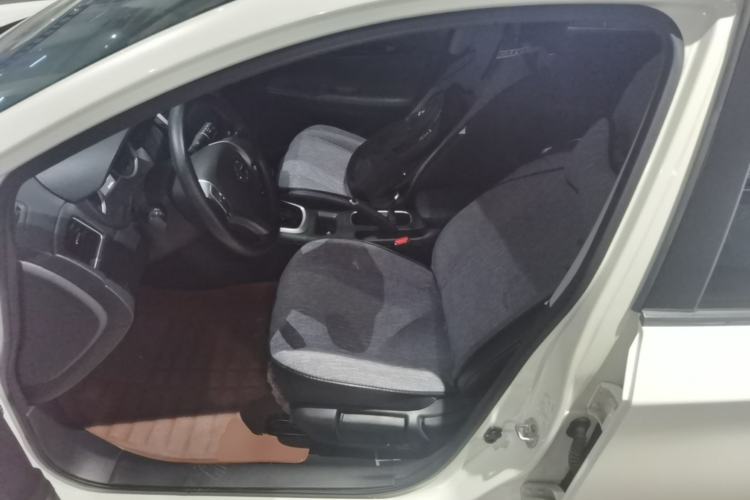 Used Nissan Tiida 2019 1.6L CVT Smart Drive Version China VI Standard Left Front Seat