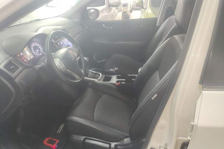 Used Nissan Tiida 2019 1.6L CVT Smart Drive Version China VI Standard Left Front Seat