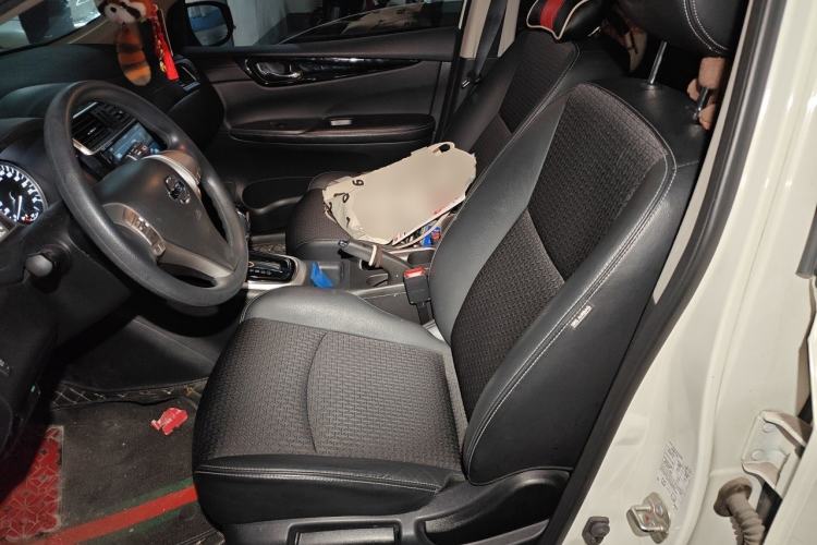 Used Nissan Tiida 2019 1.6L CVT Smart Drive Version China VI Standard Left Front Seat