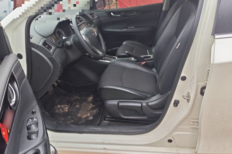 Used Nissan Tiida 2019 1.6L CVT Smart Drive Version China VI Standard Left Front Seat