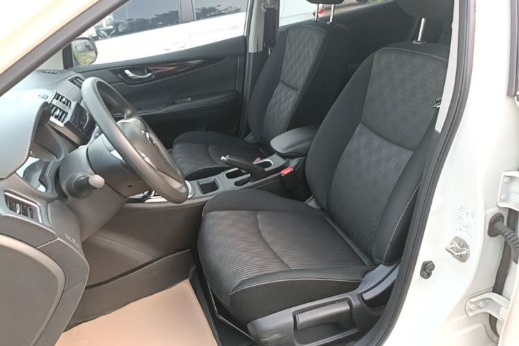 Used Nissan Tiida 2019 1.6L CVT Cool Edition China VI Standard Left Front Seat