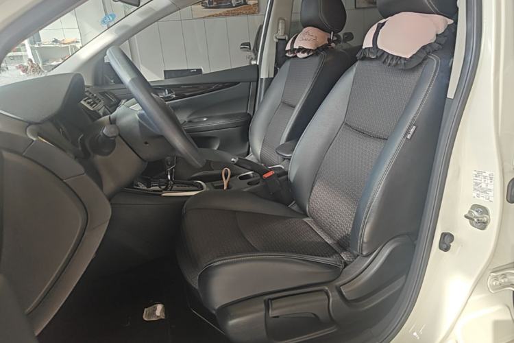 Used Nissan Tiida 2019 1.6L CVT Smart Drive Version China VI Standard Left Front Seat