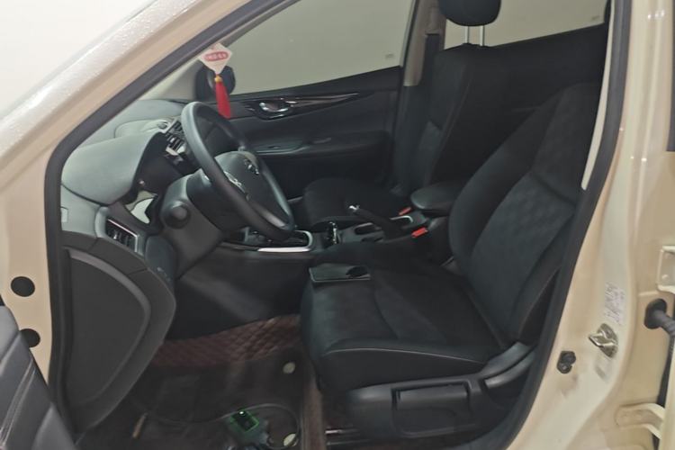 Used Nissan Tiida 2019 1.6L CVT Cool Edition China VI Standard Left Front Seat