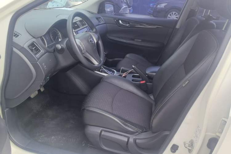 Used Nissan Tiida 2019 1.6L CVT Smart Drive Version China VI Standard Left Front Seat
