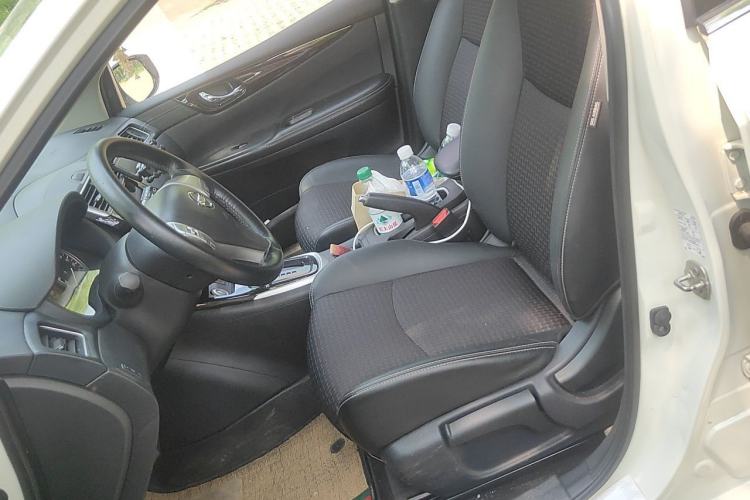 Used Nissan Tiida 2019 1.6L CVT Smart Drive Version China VI Standard Left Front Seat