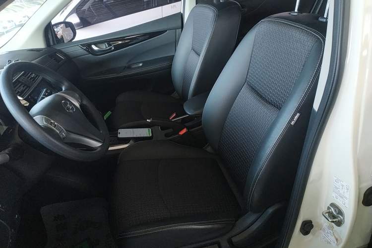 Used Nissan Tiida 2019 1.6L CVT Smart Drive Version China VI Standard Left Front Seat