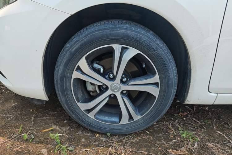 Used Nissan Tiida 2019 1.6L CVT Smart Drive Version China VI Standard Left Front Wheel Hub