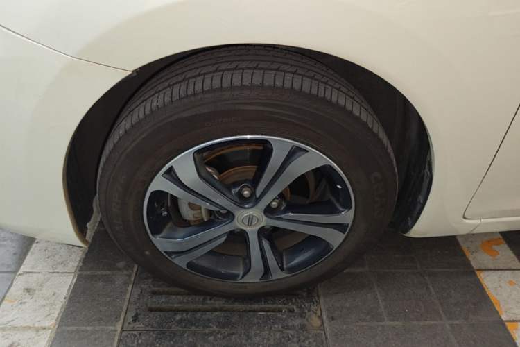 Used Nissan Tiida 2019 1.6L CVT Smart Drive Version China VI Standard Left Front Wheel Hub