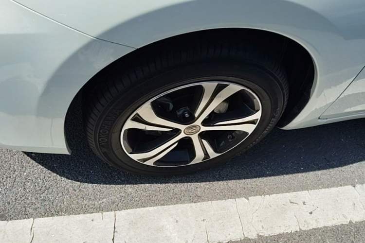Used Nissan Tiida 2019 1.6L CVT Smart Drive Version China VI Standard Left Front Wheel Hub