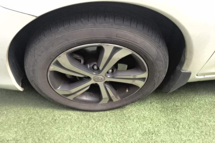 Used Nissan Tiida 2019 1.6L CVT Smart Drive Version China VI Standard Left Front Wheel Hub