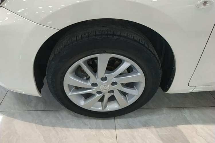 Used Nissan Tiida 2019 1.6L CVT Cool Edition China VI Standard Left Front Wheel Hub