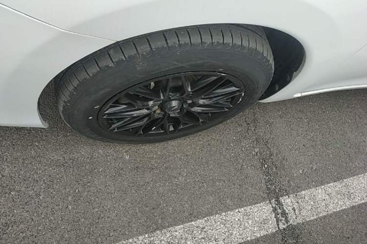 Used Nissan Tiida 2019 1.6L CVT Smart Drive Version China VI Standard Left Front Wheel Hub