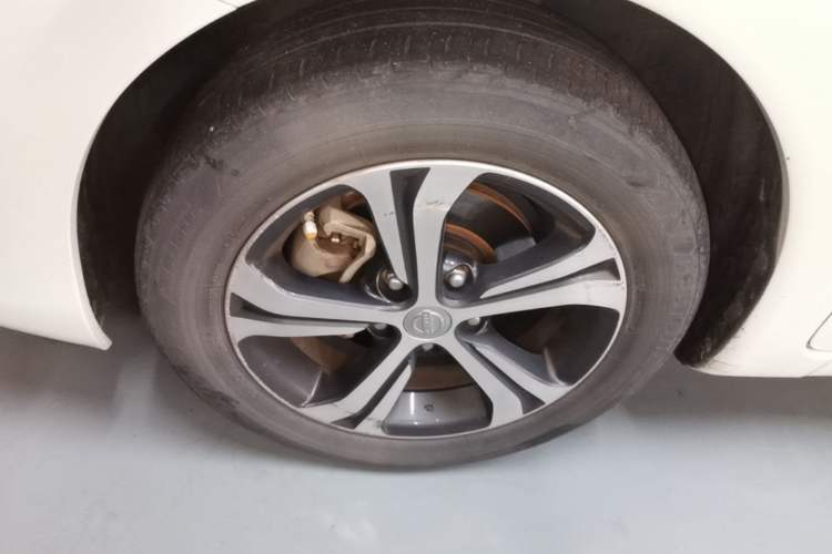 Used Nissan Tiida 2019 1.6L CVT Smart Enjoyment Version China VI Standard Left Front Wheel Hub