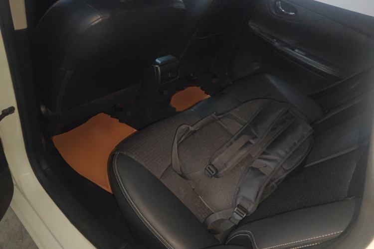 Used Nissan Tiida 2019 1.6L CVT Smart Enjoyment Version China VI Standard Left Rear Seat
