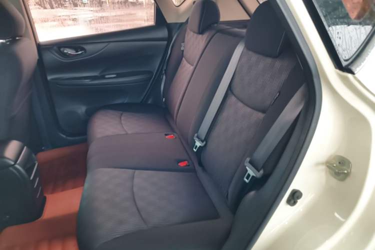 Used Nissan Tiida 2019 1.6L CVT Cool Edition China VI Standard Left Rear Seat