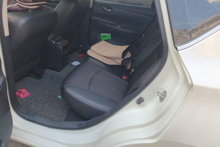Used Nissan Tiida 2019 1.6L CVT Smart Enjoyment Version China VI Standard Left Rear Seat