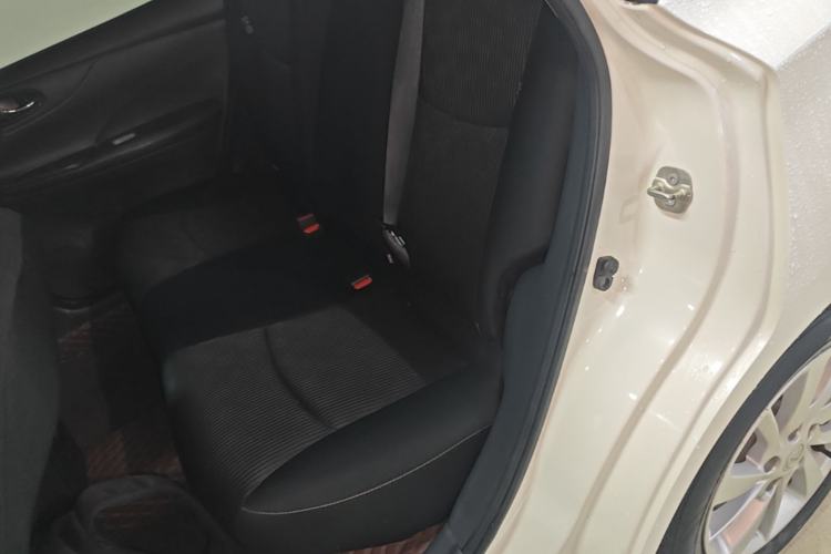 Used Nissan Tiida 2019 1.6L CVT Cool Edition China VI Standard Left Rear Seat