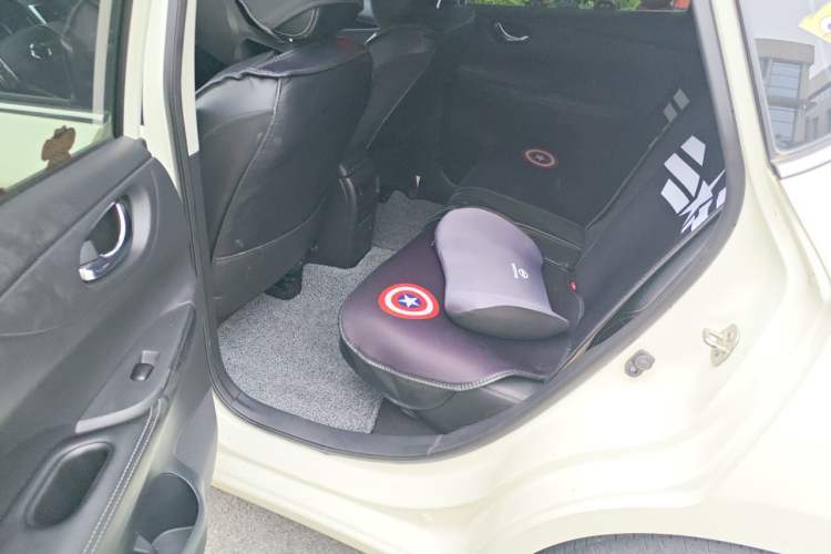 Used Nissan Tiida 2019 1.6L CVT Smart Drive Version China VI Standard Left Rear Seat