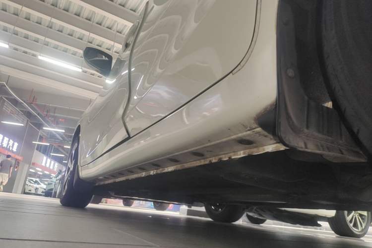 Used Nissan Tiida 2019 1.6L CVT Smart Drive Version China VI Standard Left Side Sill
