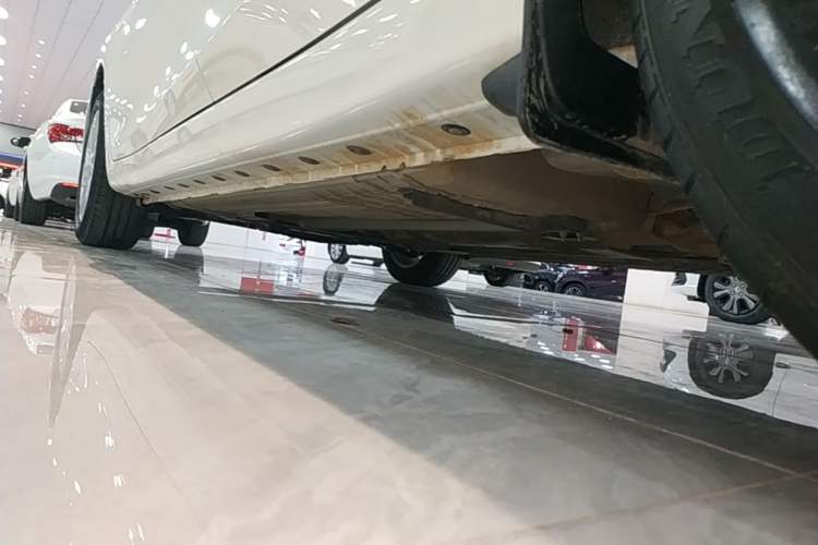 Used Nissan Tiida 2019 1.6L CVT Cool Edition China VI Standard Left Side Sill
