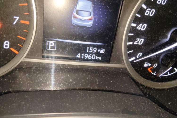 Used Nissan Tiida 2019 1.6L CVT Smart Enjoyment Version China VI Standard Odometer Close Up