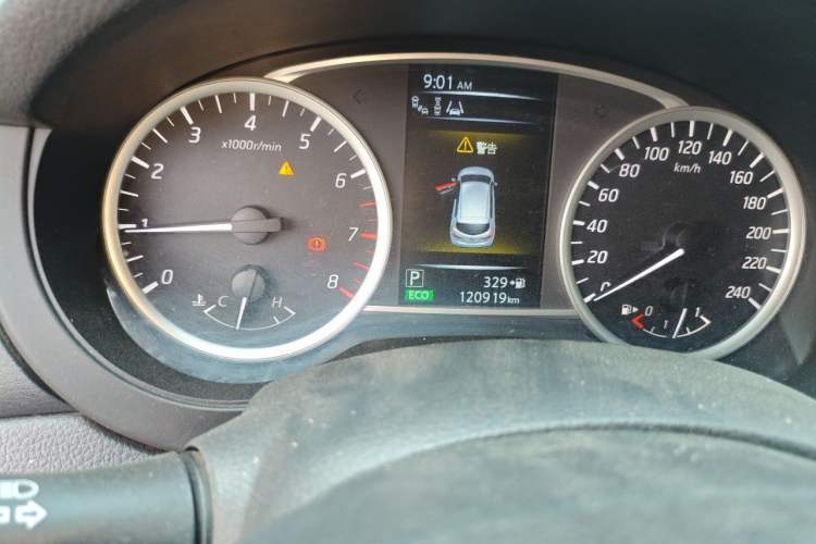 Used Nissan Tiida 2019 1.6L CVT Smart Drive Version China VI Standard Odometer Close Up