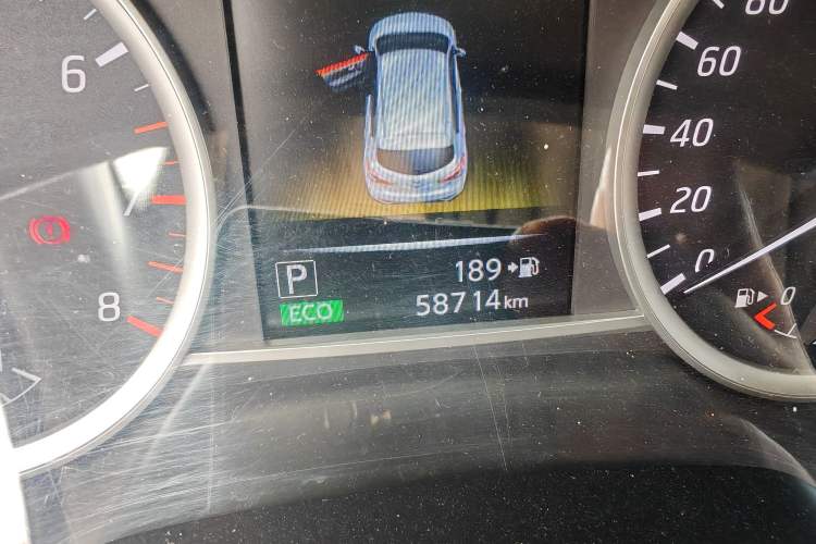 Used Nissan Tiida 2019 1.6L CVT Smart Drive Version China VI Standard Odometer Close Up