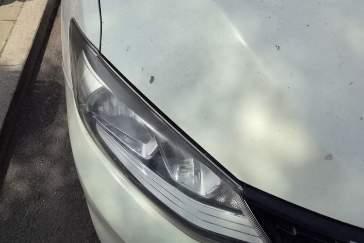 Used Nissan Tiida 2019 1.6L CVT Smart Drive Version China VI Standard Right Front Headlight