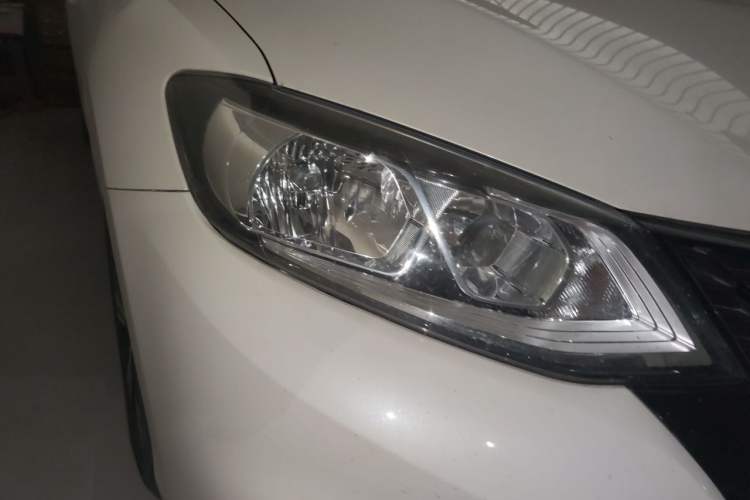 Used Nissan Tiida 2019 1.6L CVT Smart Drive Version China VI Standard Right Front Headlight