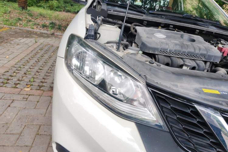 Used Nissan Tiida 2019 1.6L CVT Smart Drive Version China VI Standard Right Front Headlight