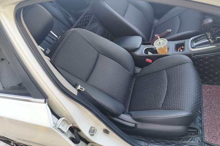 Used Nissan Tiida 2019 1.6L CVT Smart Drive Version China VI Standard Right Front Seat