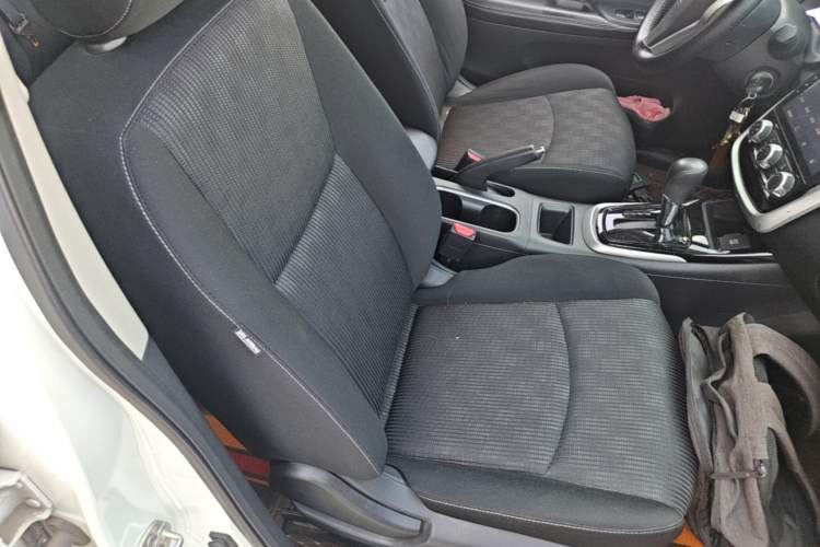 Used Nissan Tiida 2019 1.6L CVT Cool Edition China VI Standard Right Front Seat