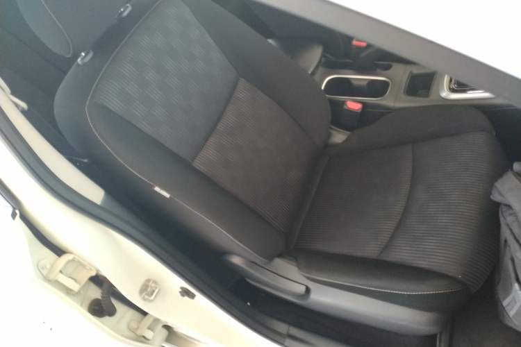 Used Nissan Tiida 2019 1.6L CVT Cool Edition China VI Standard Right Front Seat