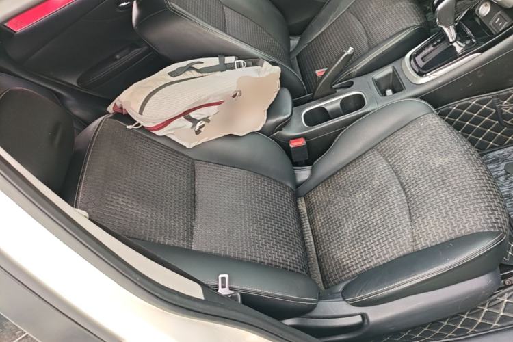 Used Nissan Tiida 2019 1.6L CVT Smart Drive Version China VI Standard Right Front Seat