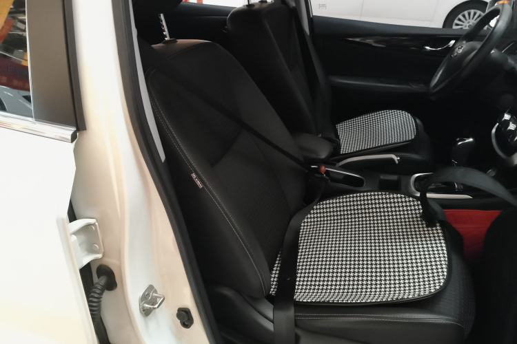 Used Nissan Tiida 2019 1.6L CVT Smart Drive Version China VI Standard Right Front Seat