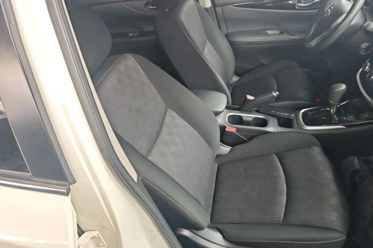 Used Nissan Tiida 2019 1.6L CVT Cool Edition China VI Standard Right Front Seat