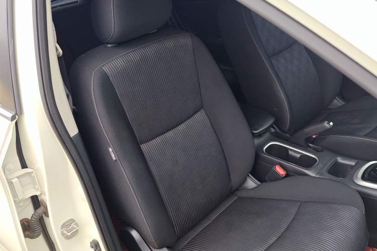 Used Nissan Tiida 2019 1.6L CVT Cool Edition China VI Standard Right Front Seat