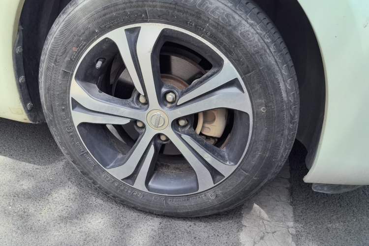 Used Nissan Tiida 2019 1.6L CVT Smart Drive Version China VI Standard Right Front Wheel Hub