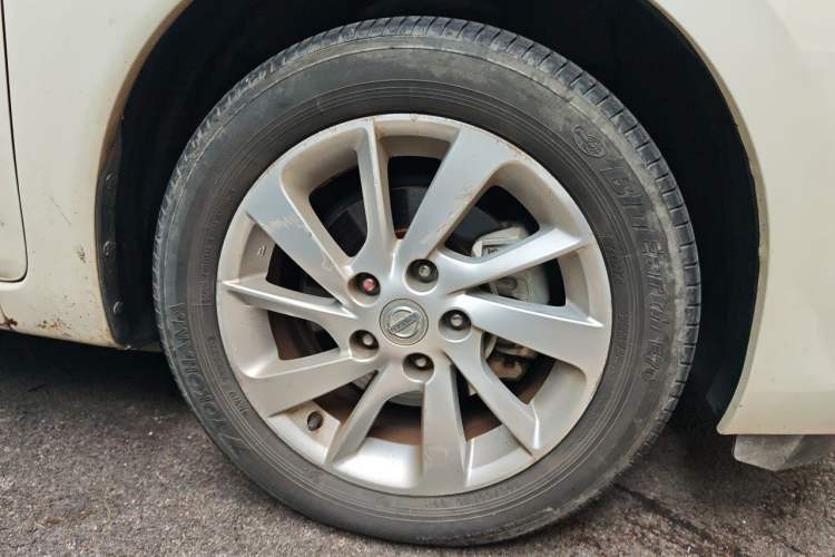 Used Nissan Tiida 2019 1.6L CVT Cool Dynamic Version China V Standard Right Front Wheel Hub