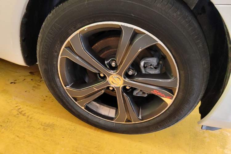 Used Nissan Tiida 2019 1.6L CVT Smart Drive Version China VI Standard Right Front Wheel Hub