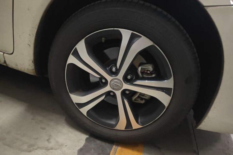 Used Nissan Tiida 2019 1.6L CVT Smart Drive Version China V Standard Right Front Wheel Hub