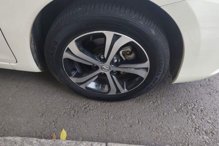Used Nissan Tiida 2019 1.6L CVT Smart Drive Version China VI Standard Right Front Wheel Hub