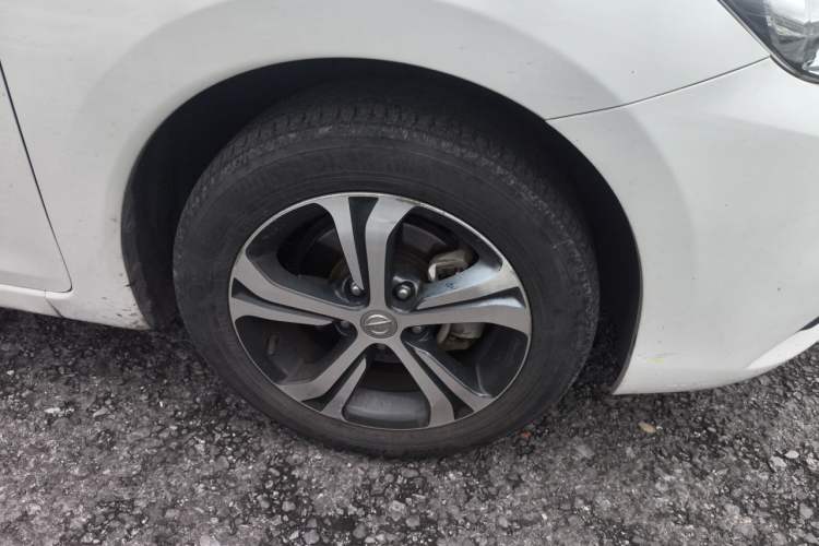 Used Nissan Tiida 2019 1.6L CVT Smart Drive Version China VI Standard Right Front Wheel Hub