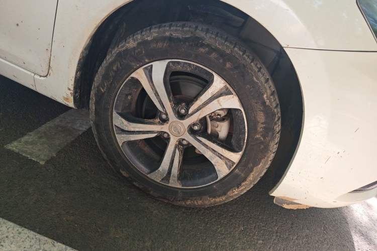 Used Nissan Tiida 2019 1.6L CVT Smart Drive Version China VI Standard Right Front Wheel Hub