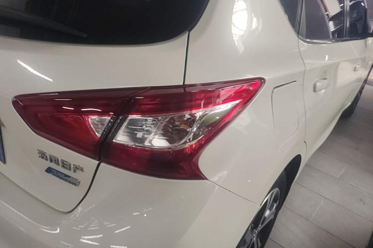 Used Nissan Tiida 2019 1.6L CVT Smart Drive Version China VI Standard Right Rear Taillight