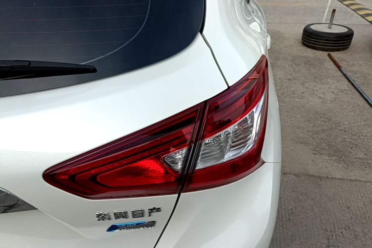 Used Nissan Tiida 2019 1.6L CVT Cool Edition China VI Standard Right Rear Taillight