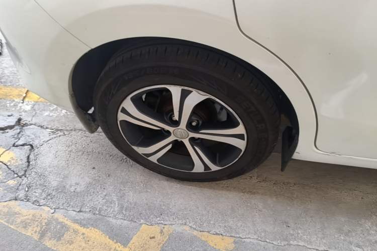 Used Nissan Tiida 2019 1.6L CVT Smart Drive Version China VI Standard Right Rear Wheel Hub