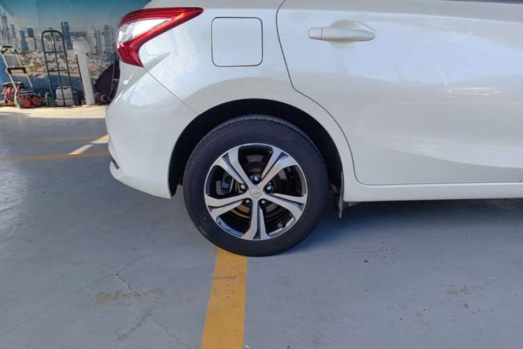 Used Nissan Tiida 2019 1.6L CVT Smart Drive Version China VI Standard Right Rear Wheel Hub